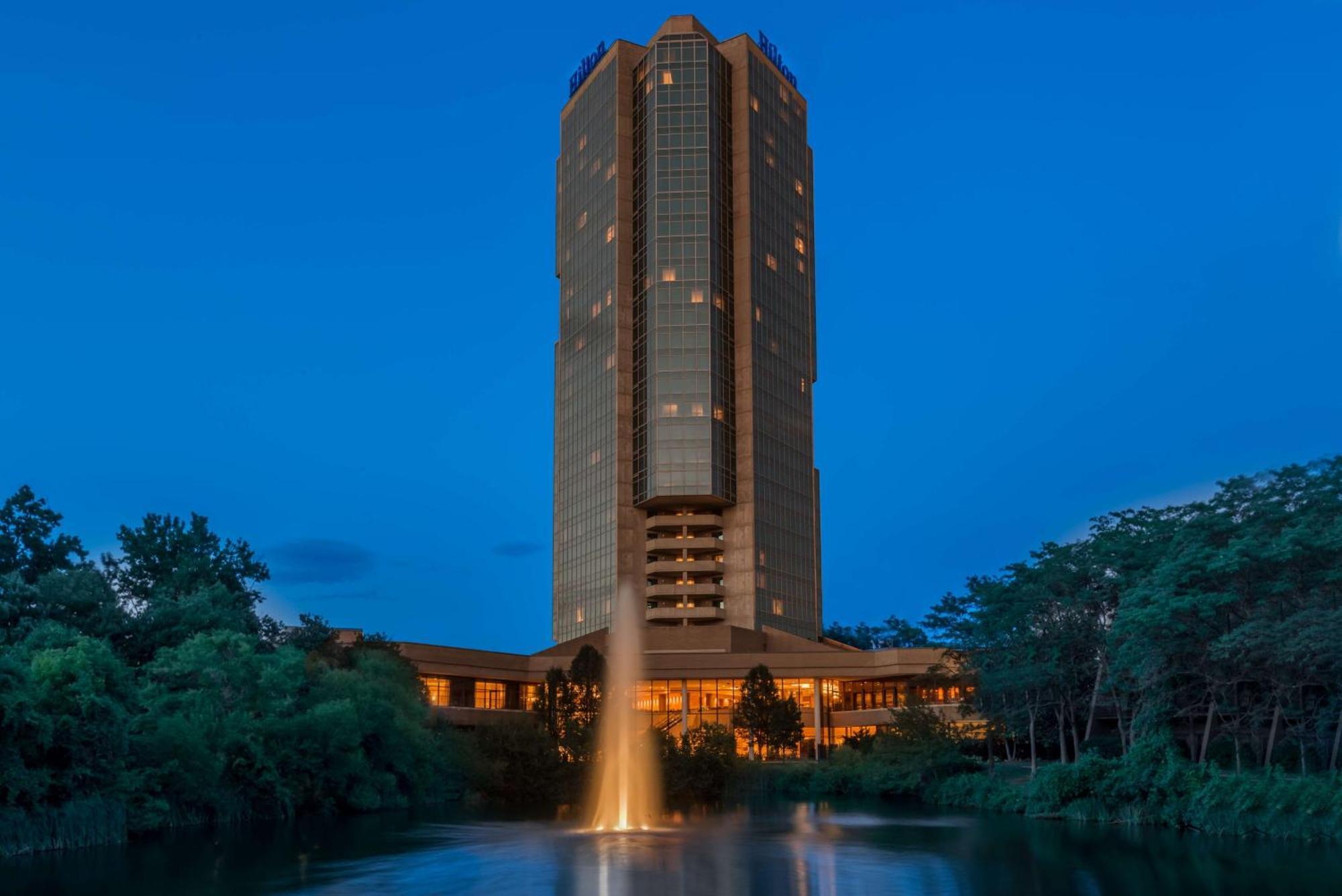 Hilton Alexandria Mark Center Exterior foto